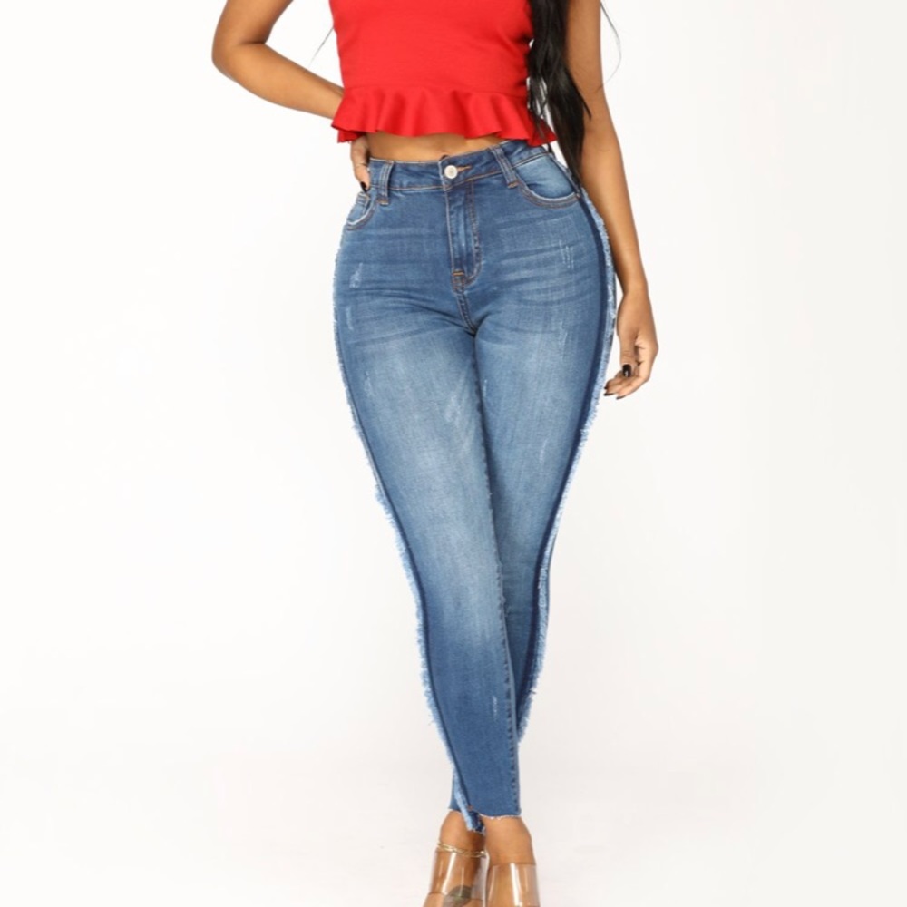 Fashion nova jeans SIZE 5